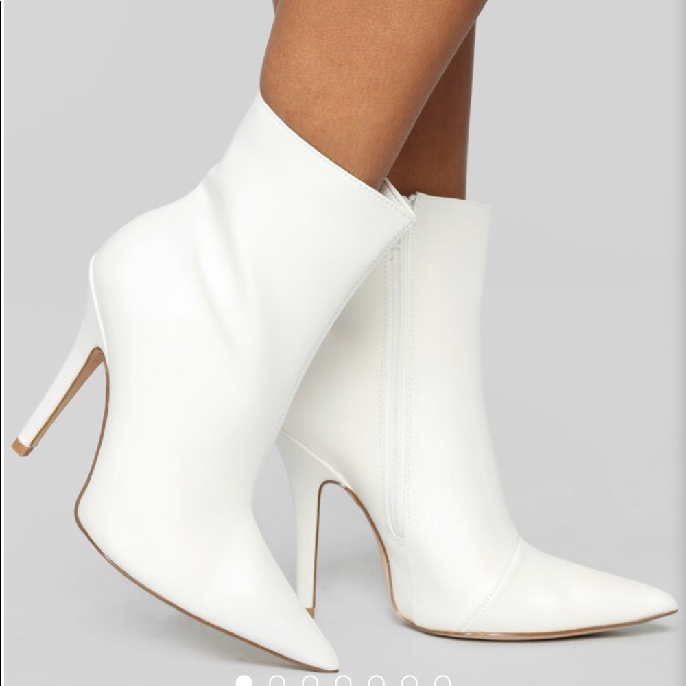 NWT Fashion Nova Booties White